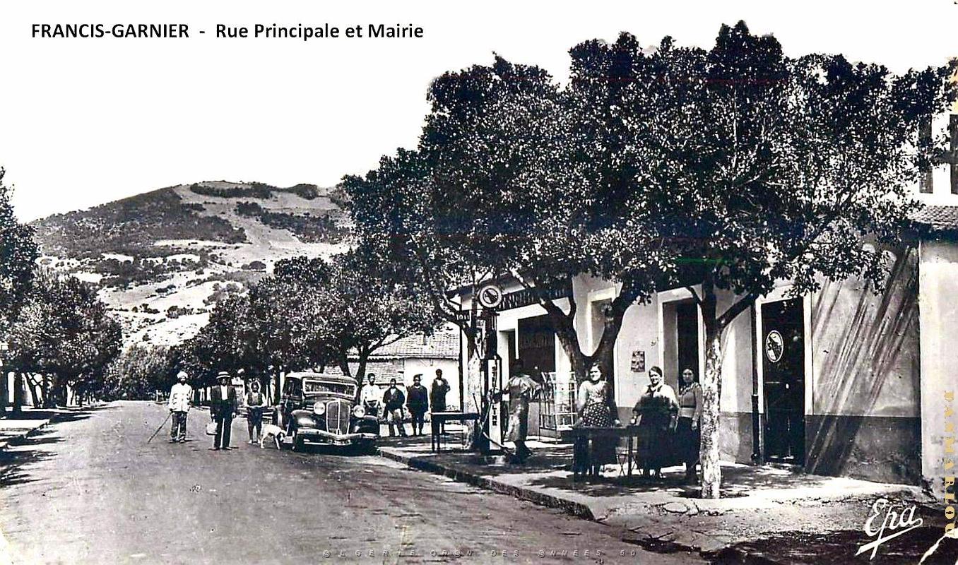 2444- Francis-Garnier - Rue Principale et Mairie.jpg